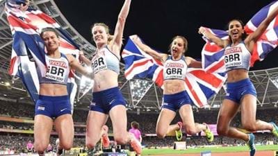 Zoey Clark wins silver in relay finals