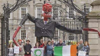 Ireland bans onshore fracking 
