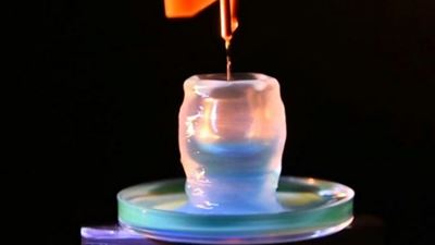 3D printing of living cells using in-air microfluidics