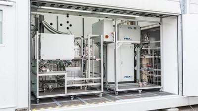 Mobile plant produces fuel from waste wood