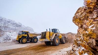 Offer to create world’s largest gold miner descends into spat
