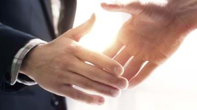 Good Deeds, Reputation and Trust