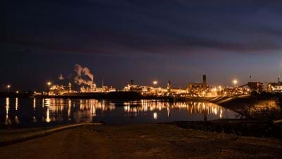 Worsley Alumina signs contracts to receive 1.75m t of LNG