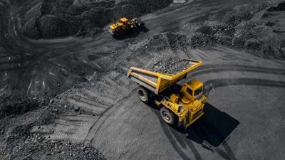 Queensland mining industry needs to improve safety to avoid deaths