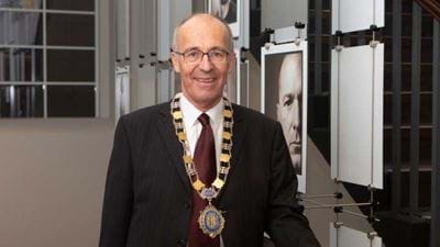 Richardson: Make systems thinking education mandatory