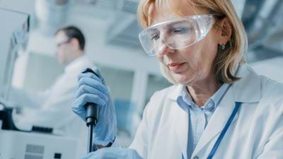 Experts warn global Covid vaccine could take until late 2023