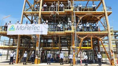 LyondellBasell starts up pilot plant to recycle plastics