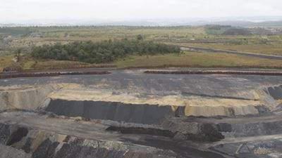 New Acland coalmine gets approval for expansion