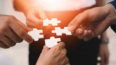 Consultants & Contractors Guide 2023: How to Source Expertise