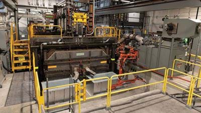 Electrochemistry for greener steel