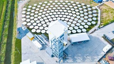 Producing fuels from 1,500 degrees of solar heat: world’s first plant opens in Germany