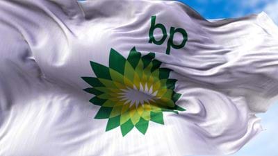 bp to develop largest offshore wind business with £4.5bn joint venture