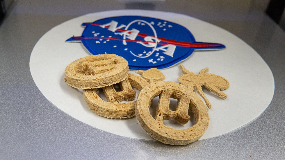 Student researchers create tasty cookies from plastic waste