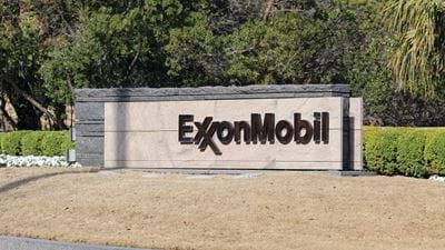 Permian growth prompts Exxon to build third unit at Beaumont refinery